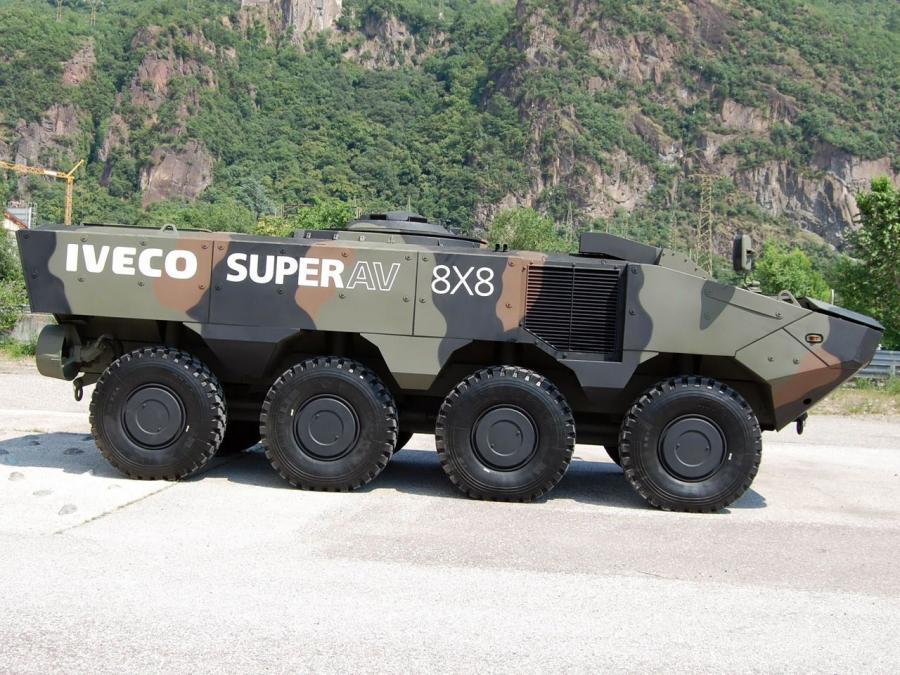  Iveco SuperAV 8x8 APC 2010 года  (фото 3 из 5)